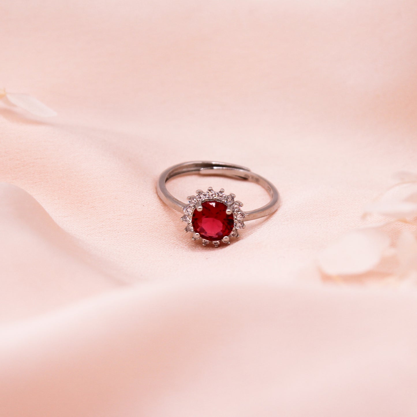 Bague ronde pierre et zirconium
