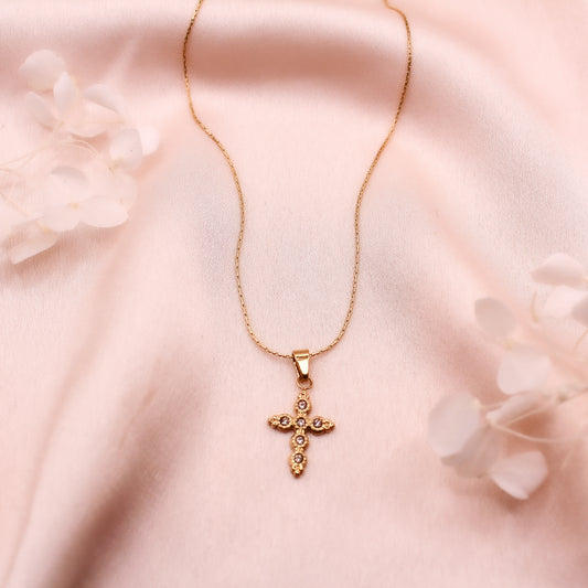 Collier pendentif croix en zirconium